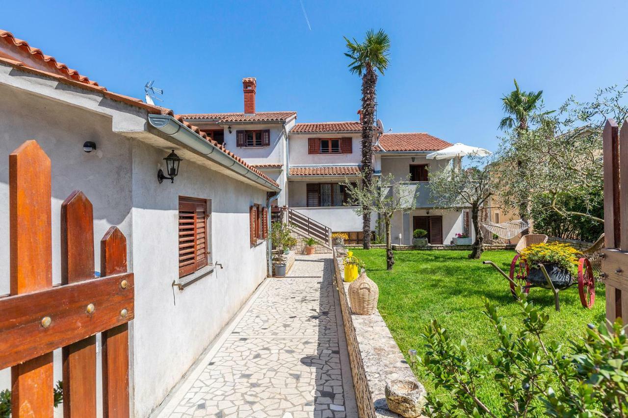 Apartments Rita Porec Luaran gambar